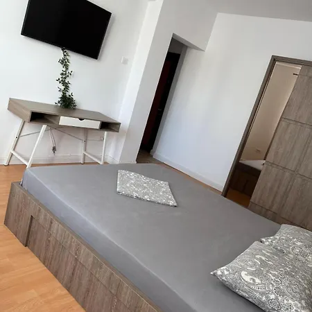 Pcs Бухарест